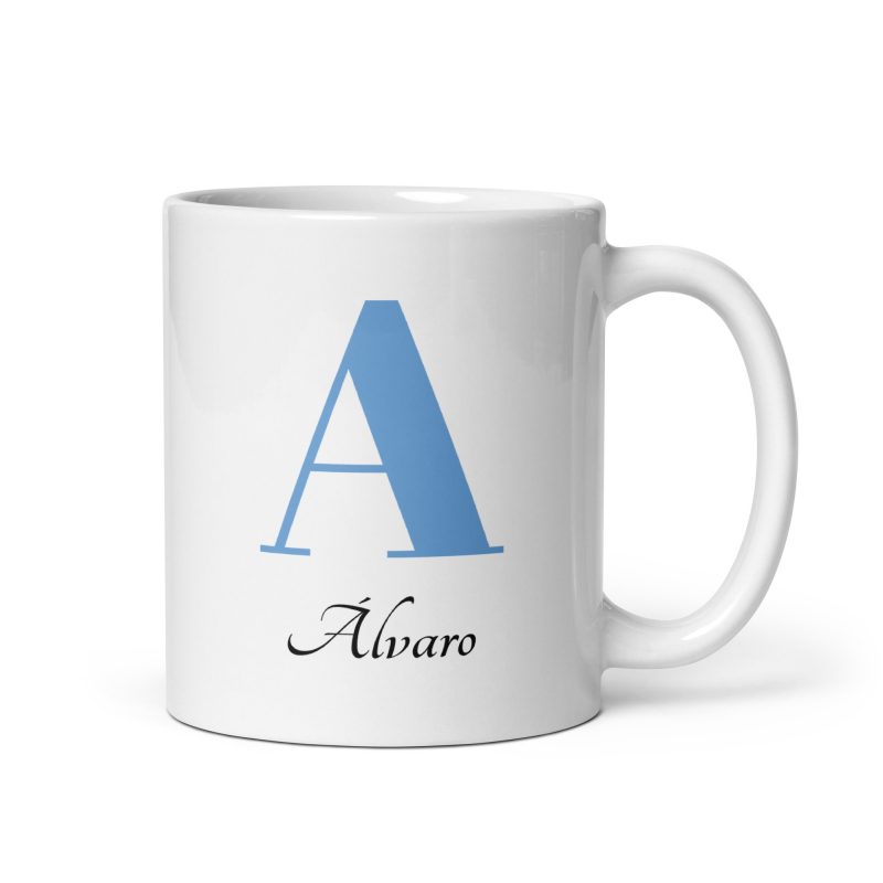 Taza de regalo con el nombre Álvaro