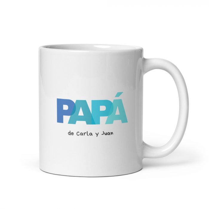 Taza día del padre con el mensaje papá y el nombre de sus hijos